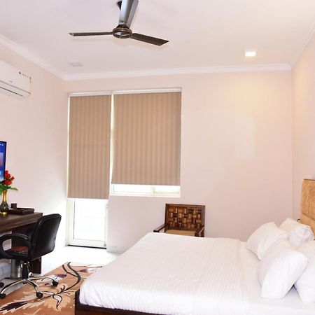 Arkaya Inn Gurgaon Exteriör bild